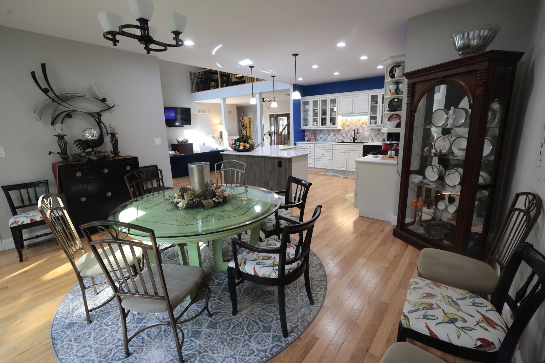 At Home with Mary Kim Schreck in Lincoln County